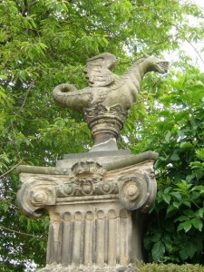 One of the "antique fiery dragons": the wyvern at Lover's Loan. Photo by Kim Traynor.